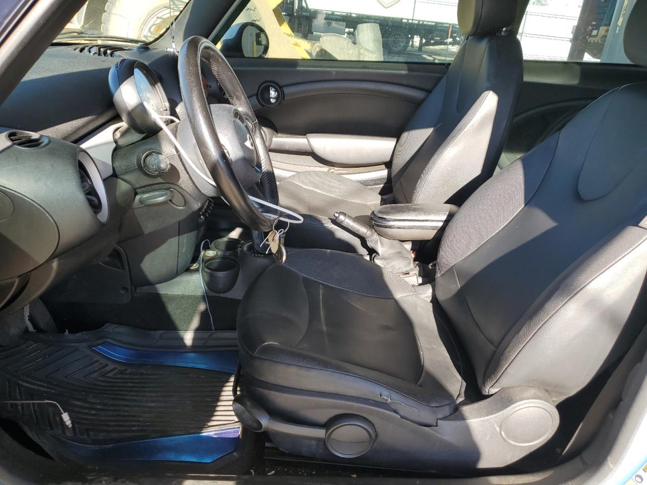 2013 MINI Cooper VIN WMWSU3C53DT679530 Copart auction photo, front end / minor dent/scratches damage thumbnail 7