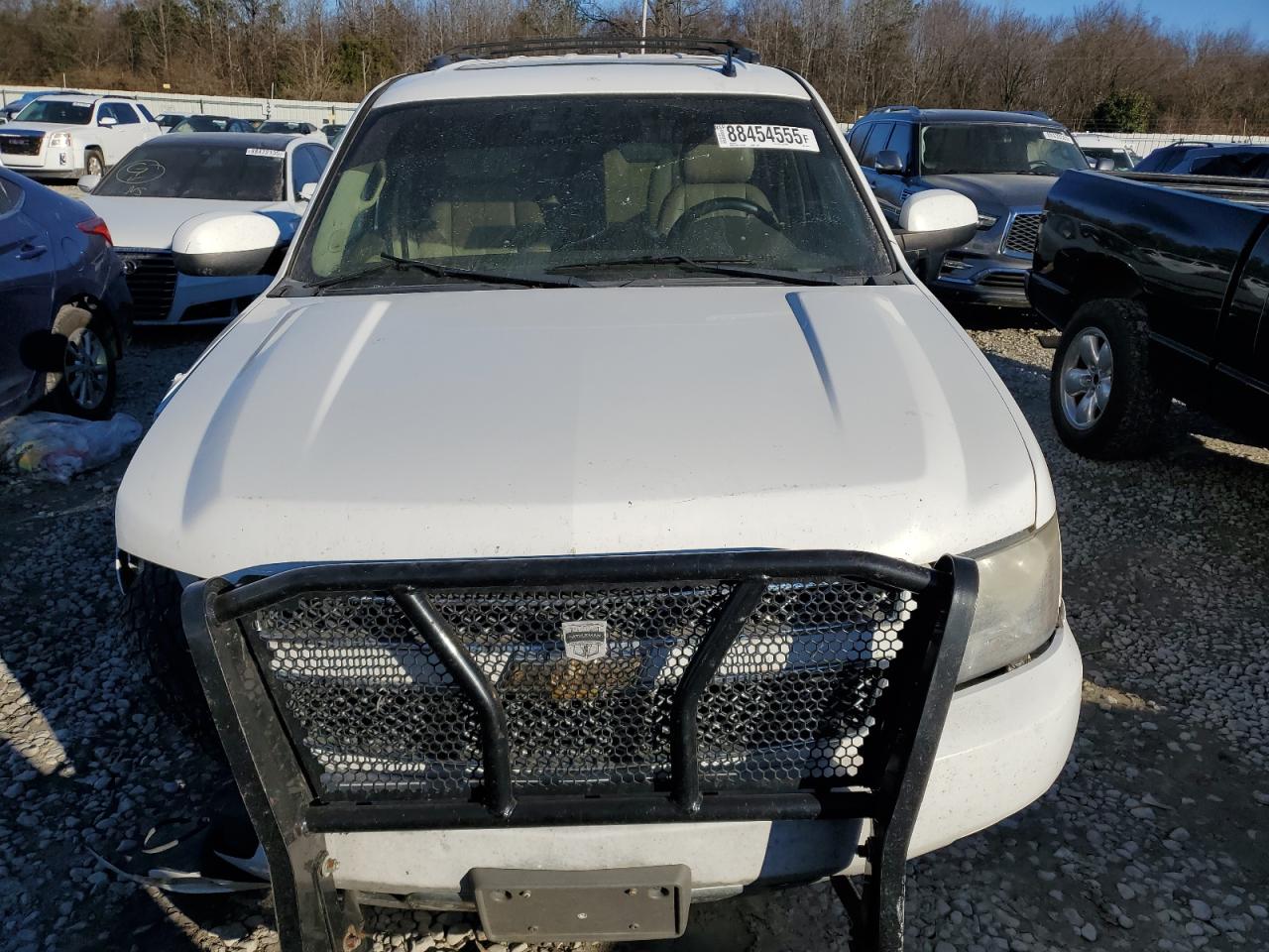 2011 Chevrolet Tahoe VIN 1GNSKBE04BR335047 Copart auction photo, front end damage thumbnail 5
