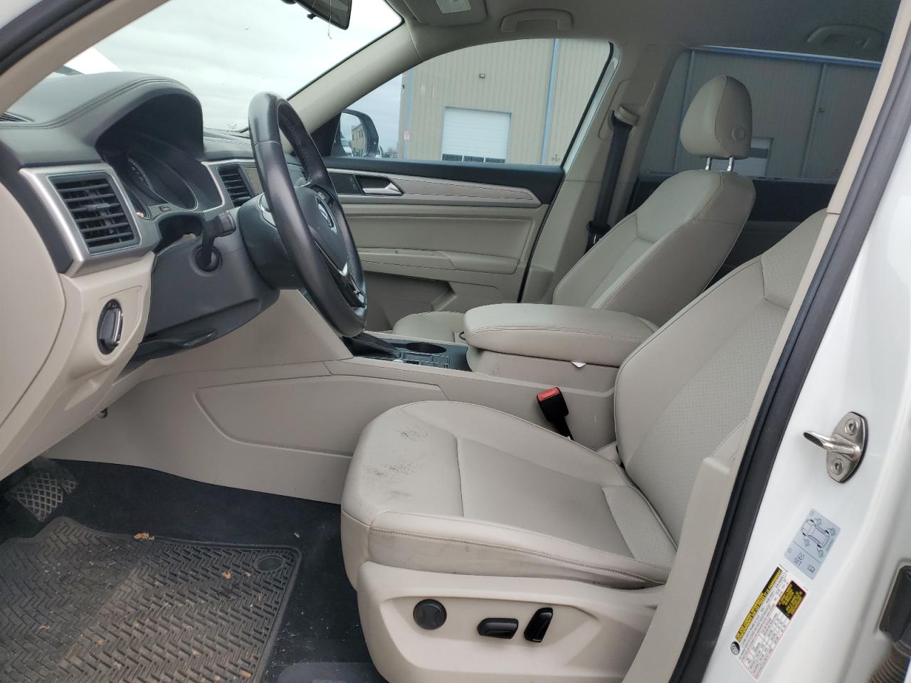2018 Volkswagen Atlas VIN 1V2CR2CA3JC544350 Copart auction photo, rear end damage thumbnail 7