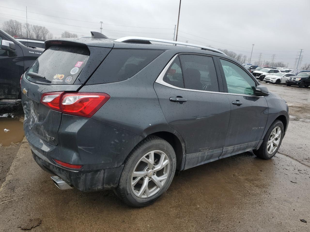 2019 Chevrolet Equinox VIN 2GNAXVEX8K6204727 Copart auction photo, rear end damage thumbnail 3