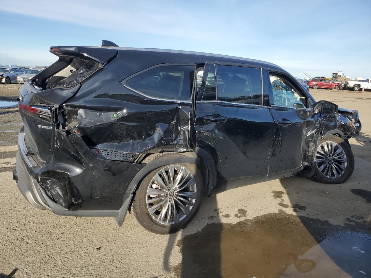 2022 Toyota Highlander VIN 5TDEBRCH9NS082773 Copart auction photo, all over damage thumbnail 3