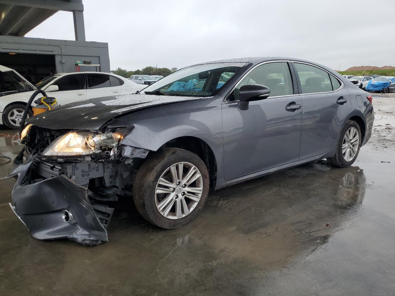 2015 Lexus ES VIN JTHBK1GG5F2159569