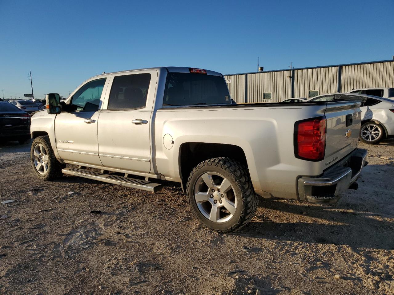 2017 Chevrolet Silverado VIN 3GCUCREC8HG160716 Copart auction photo, front end / minor dent/scratches damage thumbnail 2