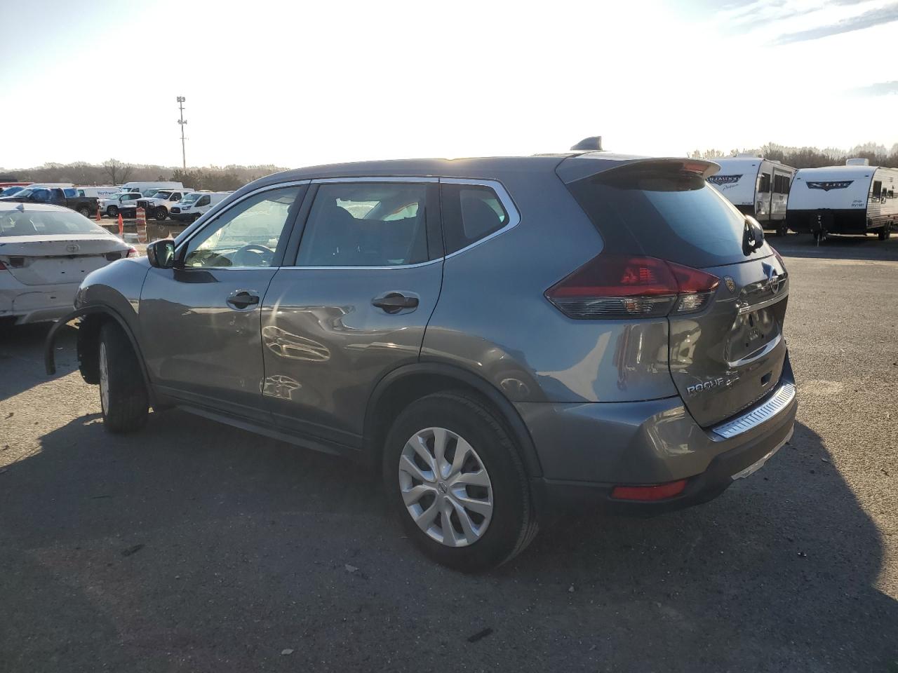 2019 Nissan Rogue VIN 5N1AT2MV7KC810803 Copart auction photo, front end / rear end damage thumbnail 2