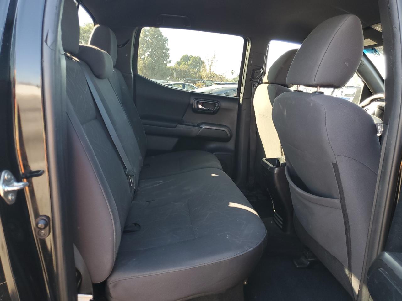 2016 Toyota Tacoma VIN 3TMAZ5CNXGM006703 Copart auction photo, front end / minor dent/scratches damage thumbnail 10