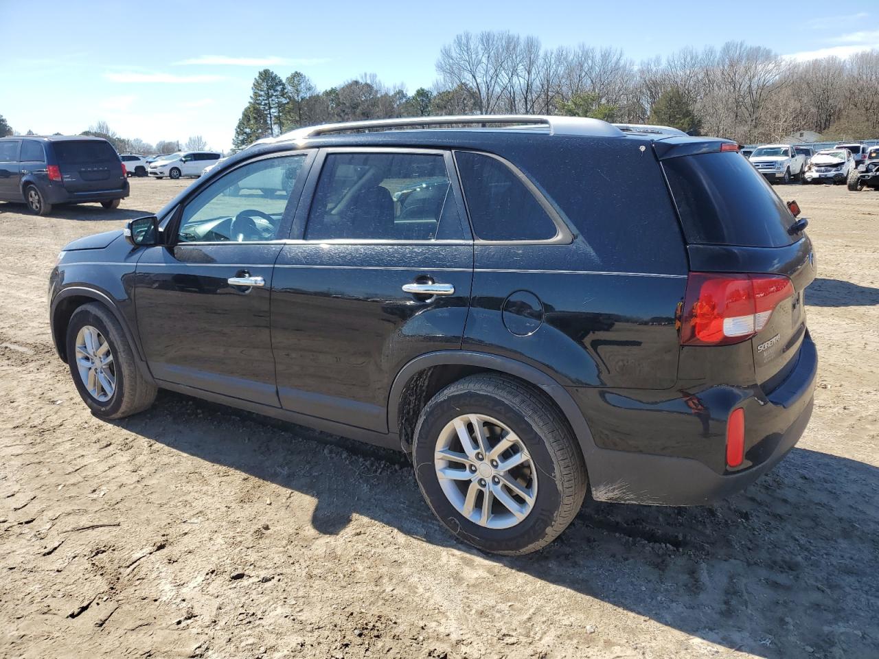2014 KIA Sorento VIN 5XYKT3A62EG504362 Copart auction photo, front end / minor dent/scratches damage thumbnail 2