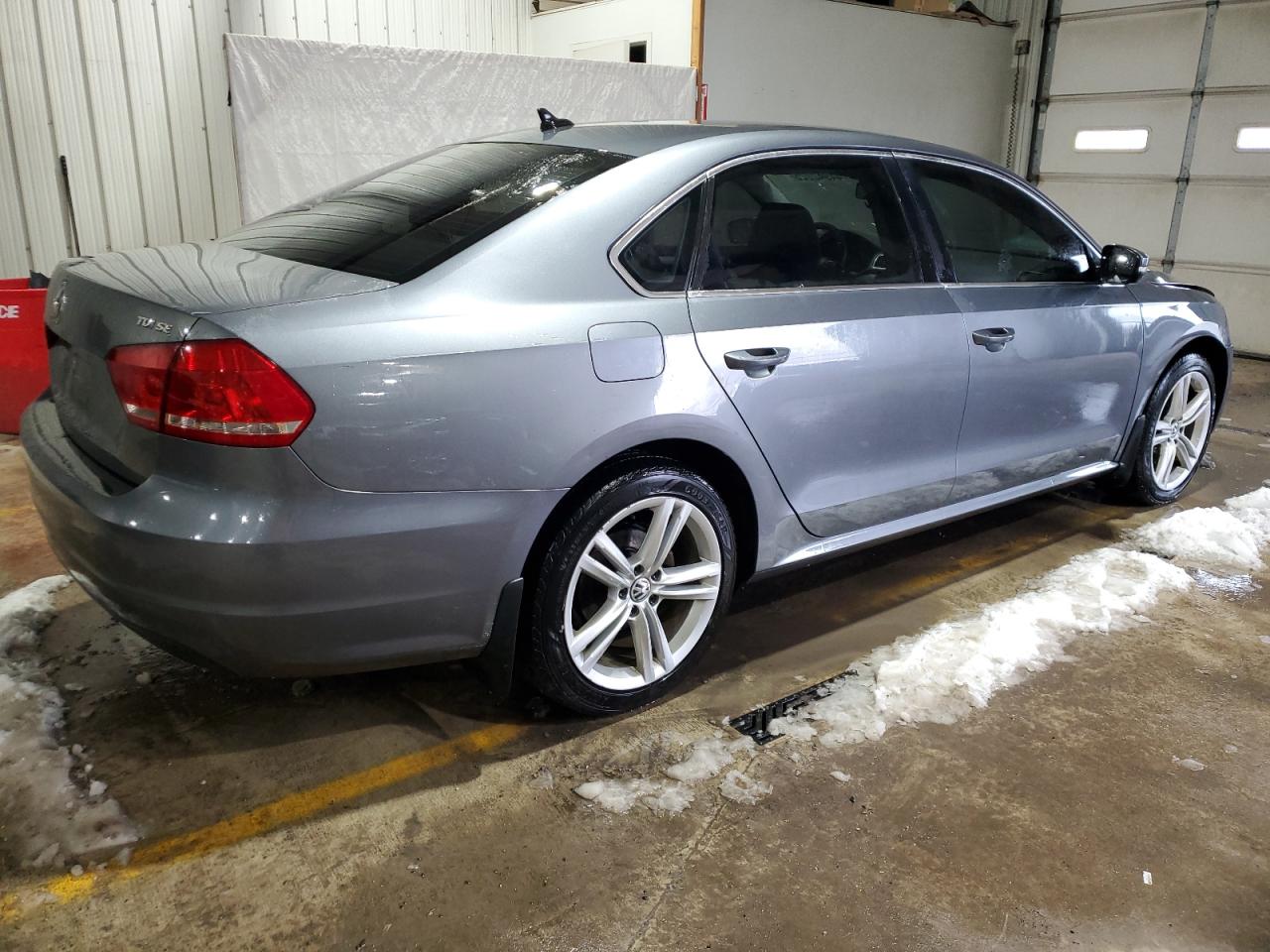2015 Volkswagen Passat VIN 1VWBV7A3XFC072906 Copart auction photo, front end damage thumbnail 3