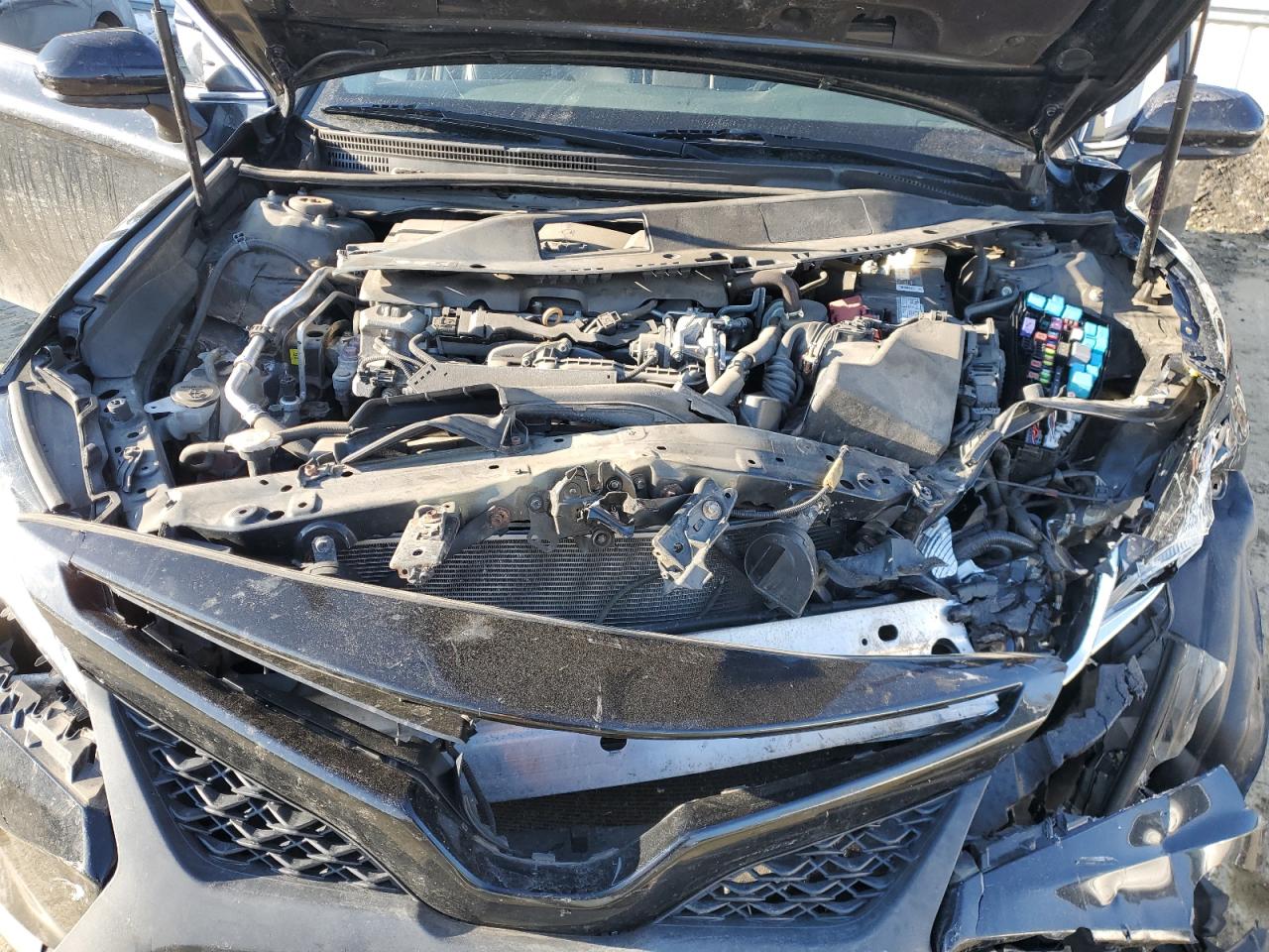 2018 Toyota Camry VIN 4T1B11HK7JU547094 Copart auction photo, front end / side damage thumbnail 12