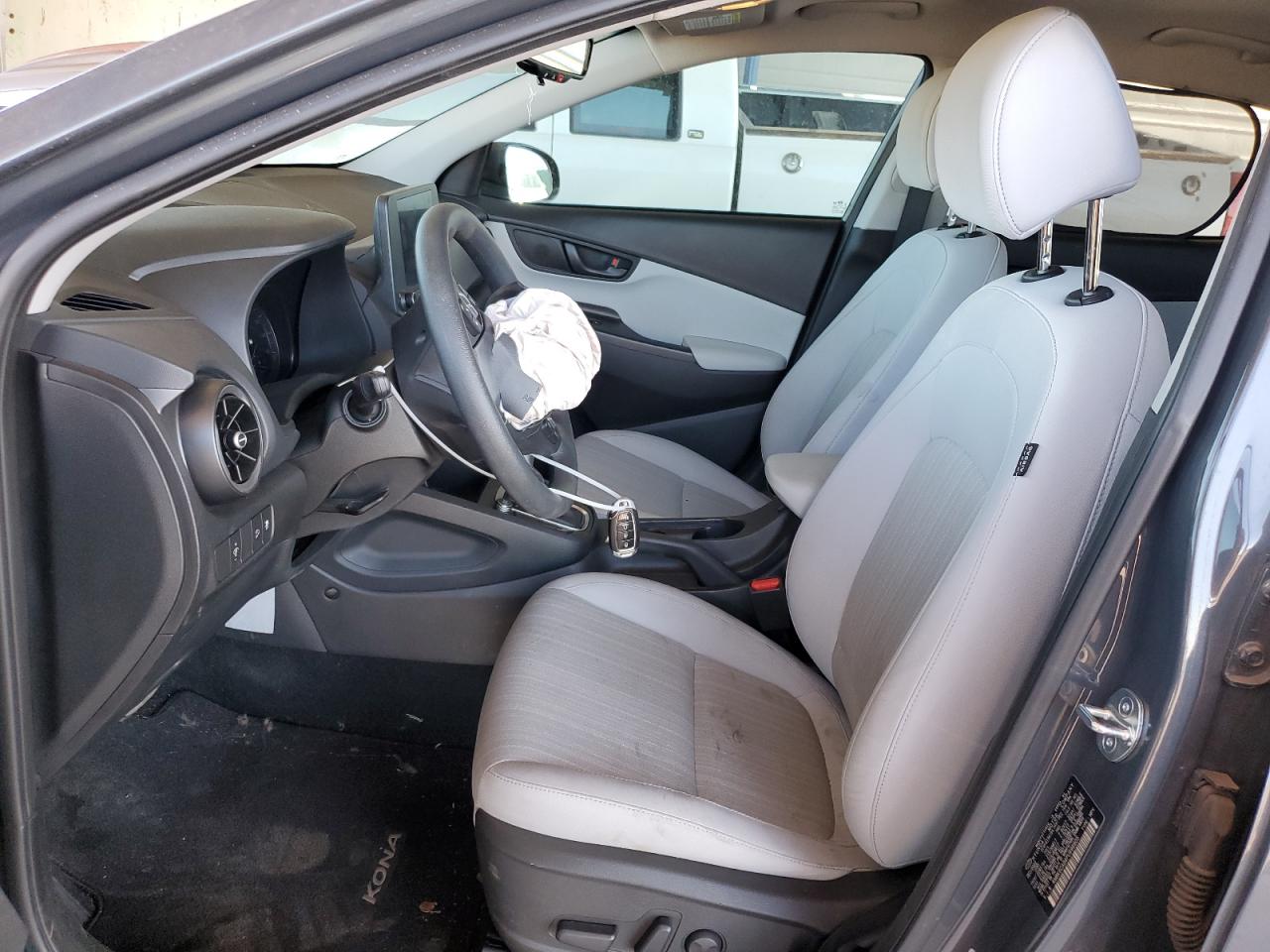 2023 Hyundai Kona VIN KM8K6CAB4PU996605 Copart auction photo, front end / side damage thumbnail 7