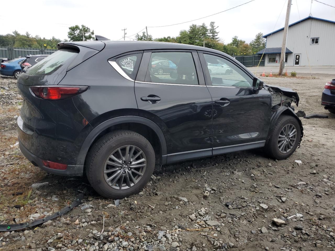 2018 Mazda CX-5 VIN JM3KFBBM5J0458242 Copart auction photo, front end / minor dent/scratches damage thumbnail 3