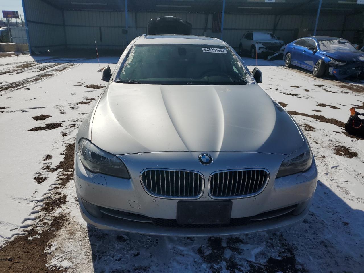 2011 BMW 5er VIN WBAFR1C52BC749927 Copart auction photo, side damage thumbnail 5