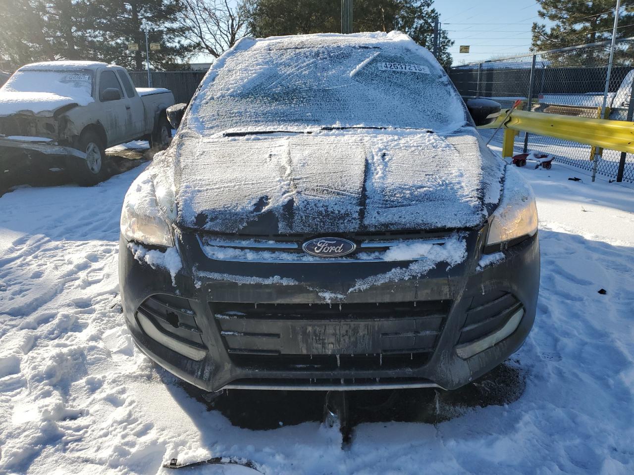 2015 Ford Escape VIN 1FMCU9J90FUC14955 Copart auction photo, side / front end damage thumbnail 5