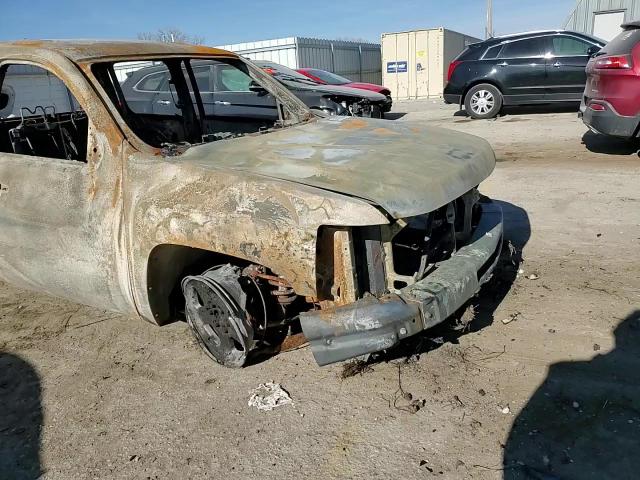 2013 Chevrolet Silverado VIN 3GCPCSE09DG301572 Copart auction photo, burn damage thumbnail 11