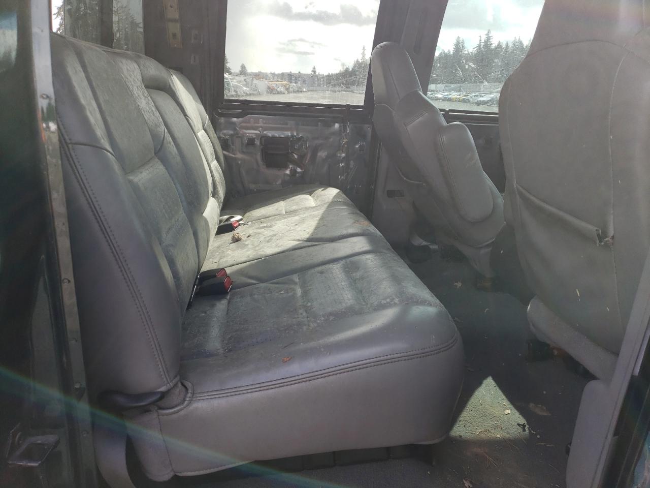 2003 Ford F350 VIN 1FTSW31P23EB52731 Copart auction photo, vandalism damage thumbnail 10