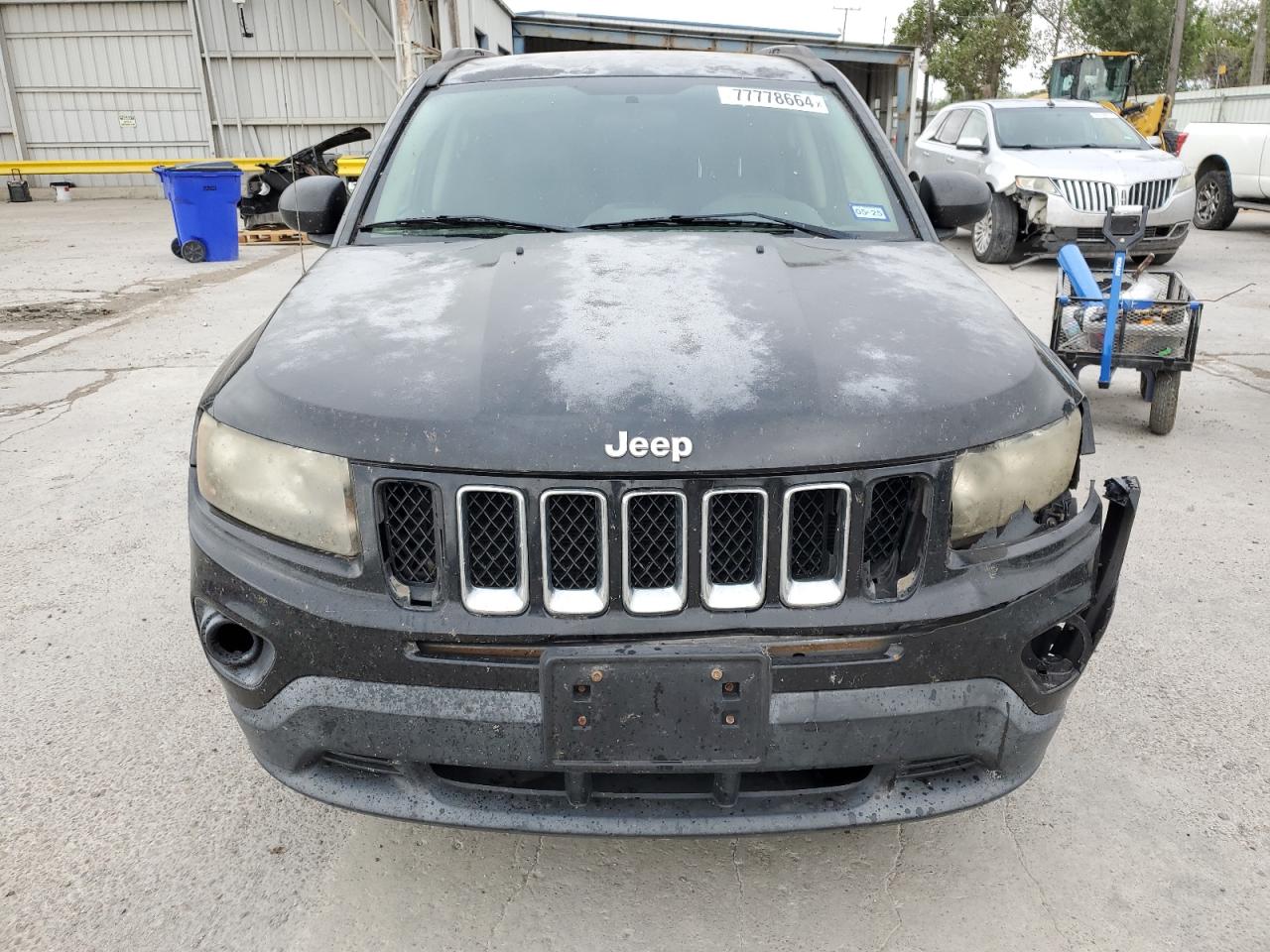 2014 Jeep Compass VIN 1C4NJCBA9ED821933 Copart auction photo, front end / minor dent/scratches damage thumbnail 5