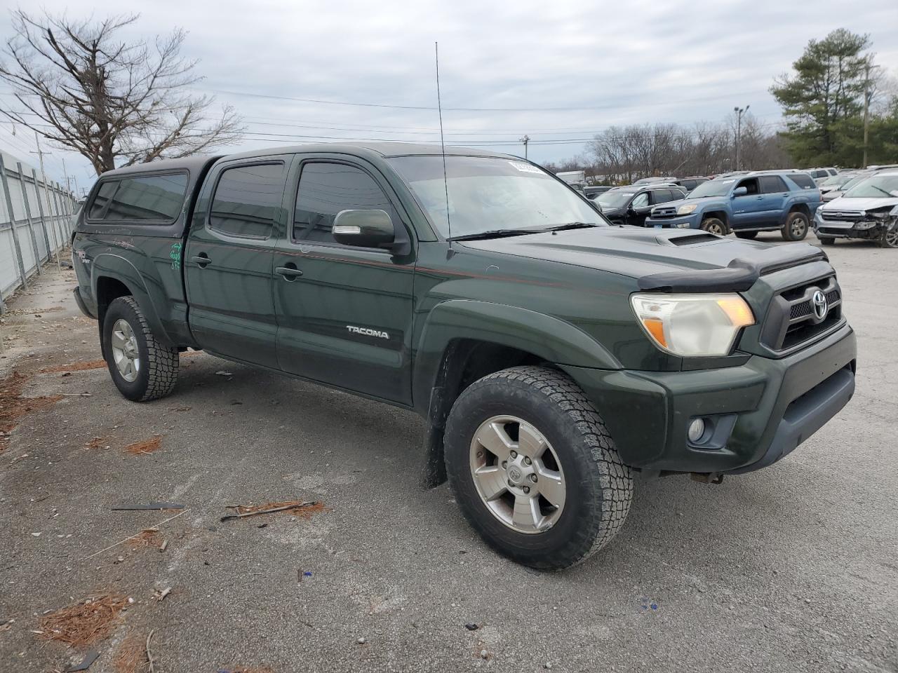 2012 Toyota Tacoma VIN 3TMMU4FN1CM042517 Copart auction photo, minor dent/scratches damage thumbnail 4