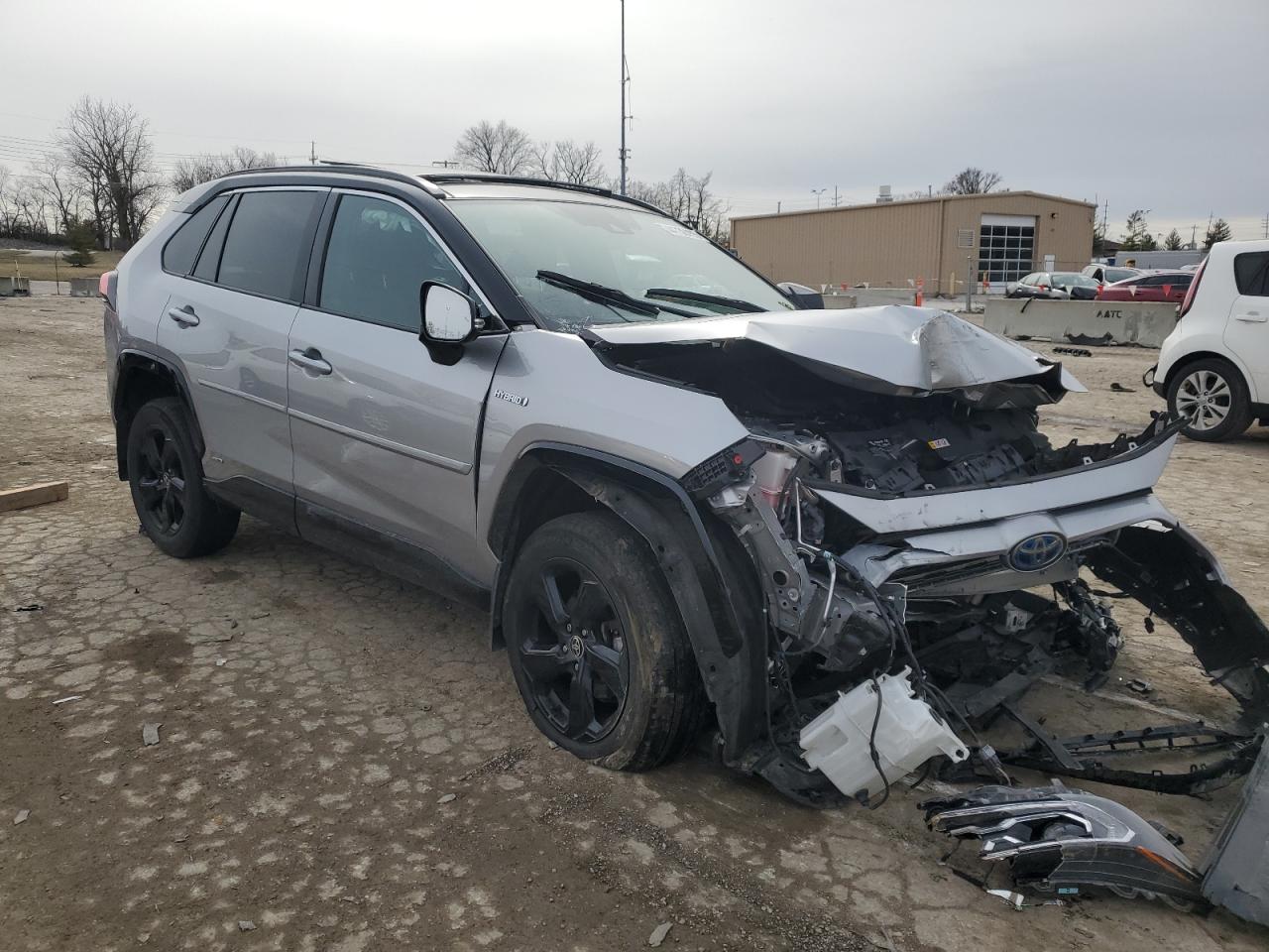 2021 Toyota RAV 4 VIN 4T3E6RFV2MU060908 Copart auction photo, front end / side damage thumbnail 4