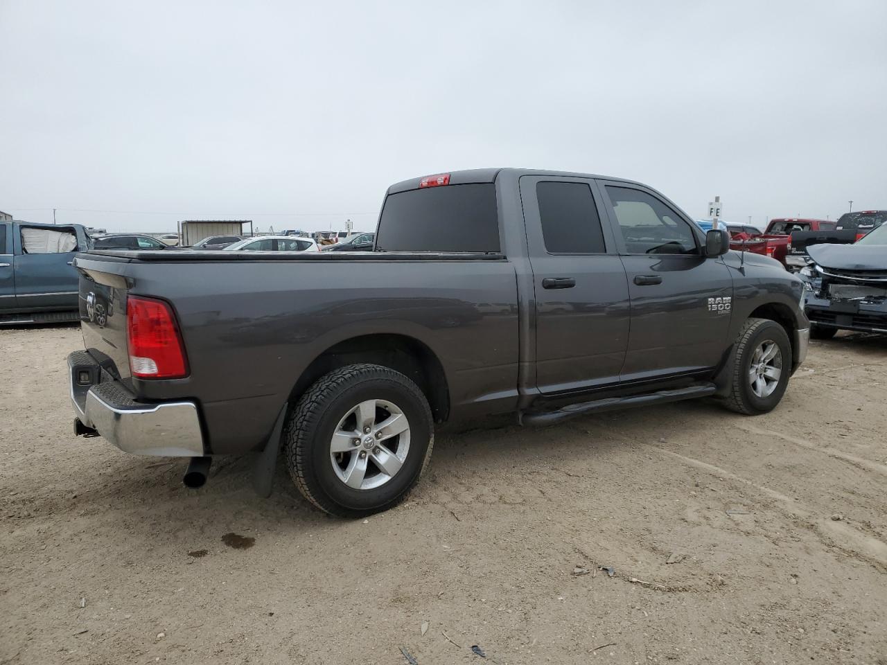 2019 RAM 1500 VIN 1C6RR6FG8KS733206 Copart auction photo, minor dent/scratches damage thumbnail 3
