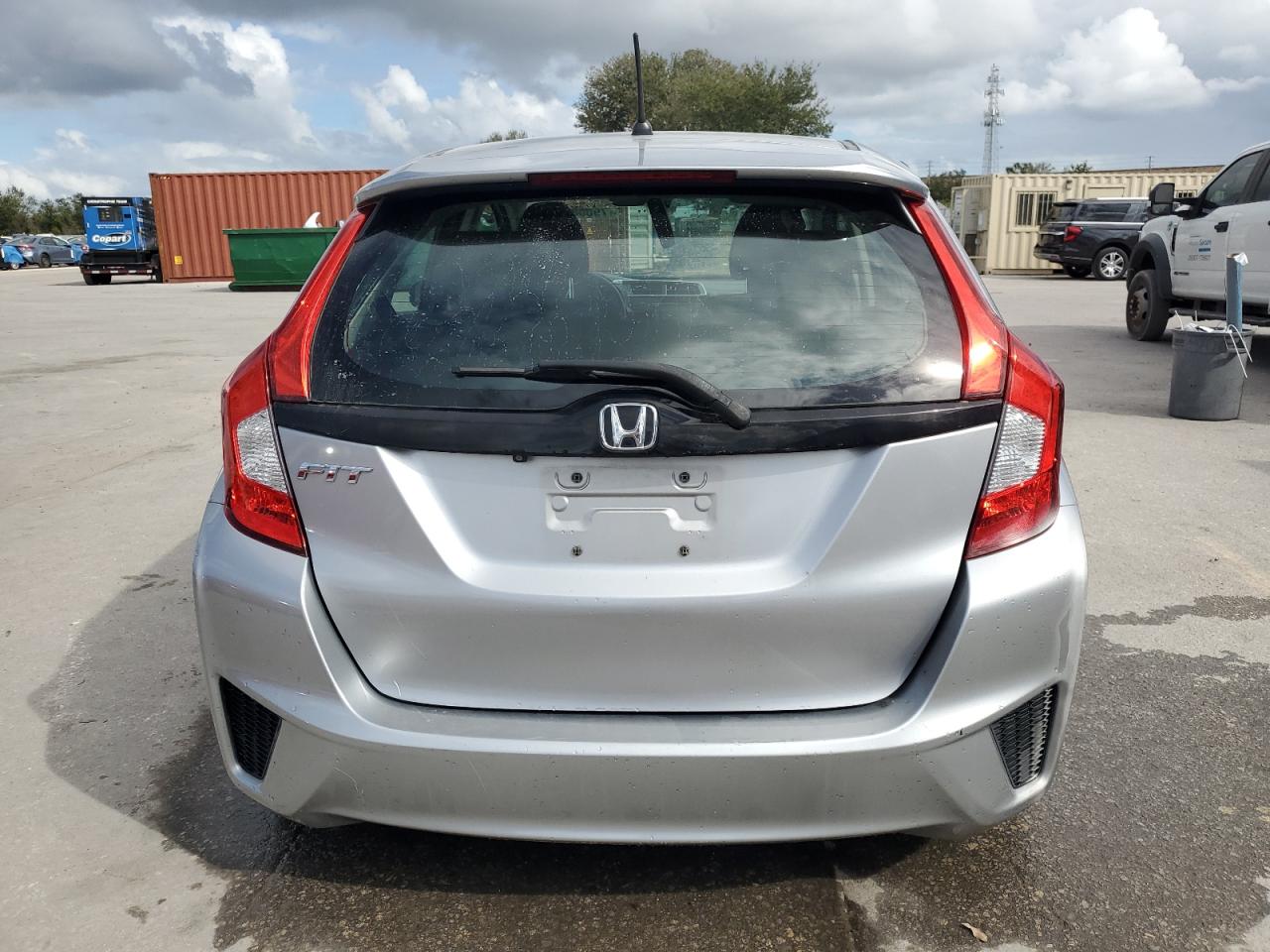 2017 Honda Fit VIN 3HGGK5H52HM712395 Copart auction photo, side / rear end damage thumbnail 6