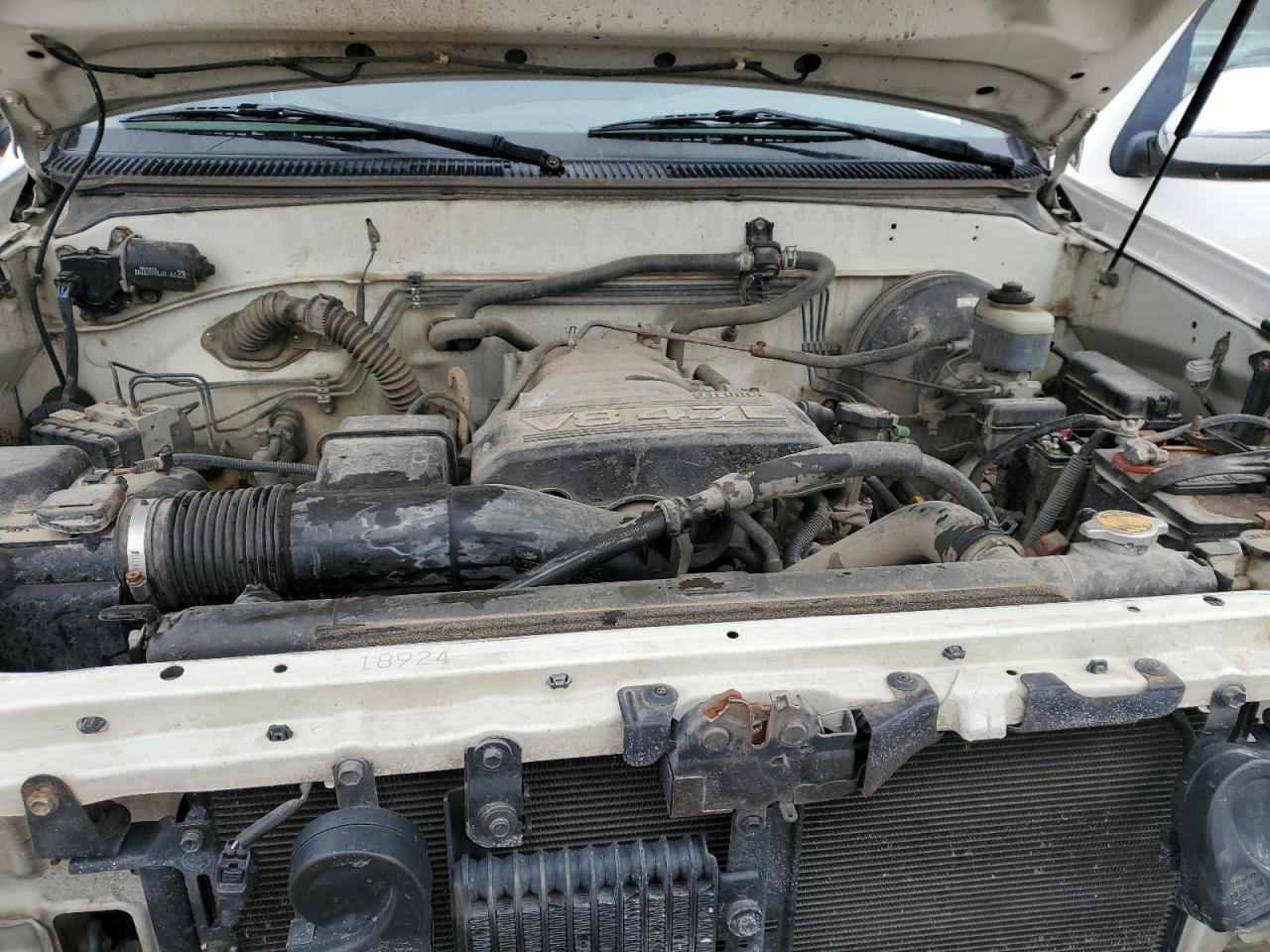 2004 Toyota Tundra VIN 5TBDT44124S452448 Copart auction photo, all over damage thumbnail 12