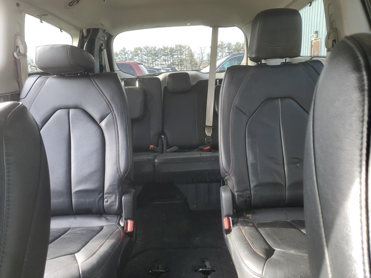 2019 Chrysler Pacifica VIN 2C4RC1BG0KR678898 Copart auction photo, side / rear end damage thumbnail 10