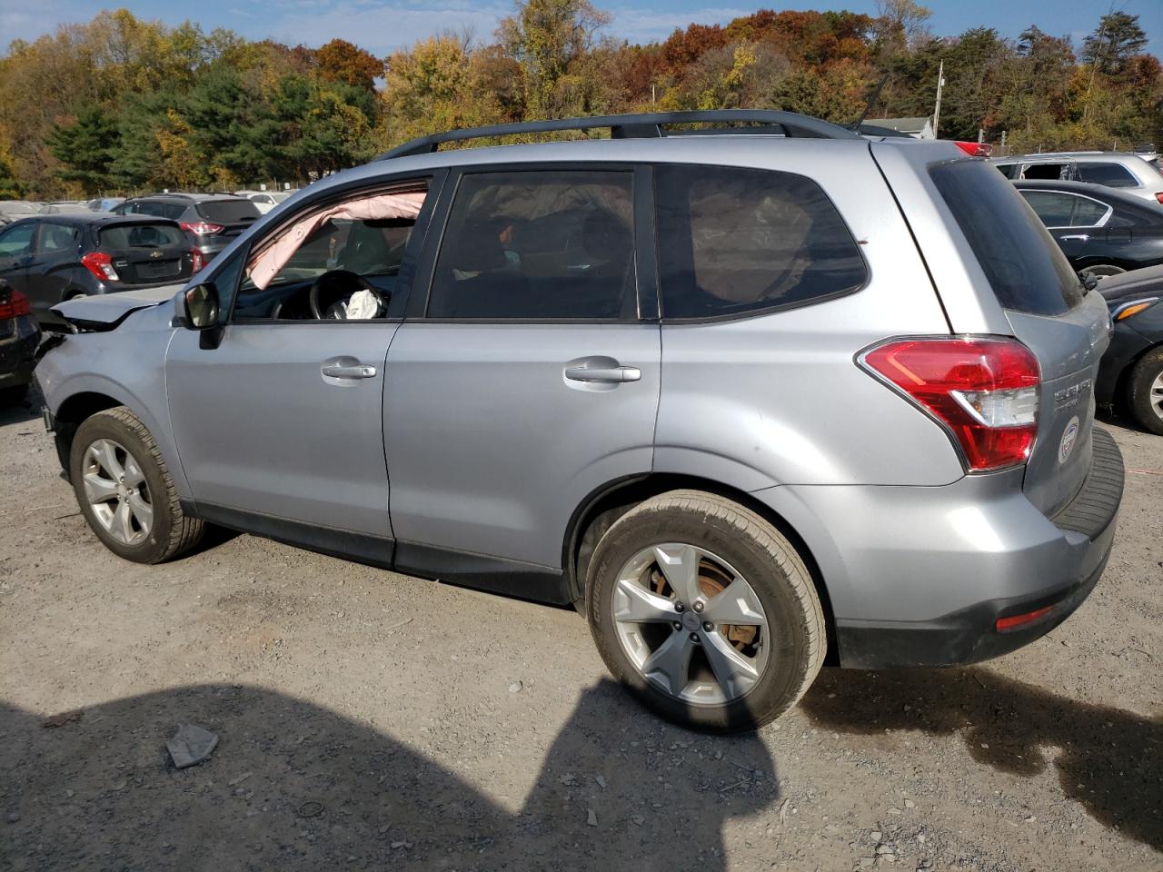 2015 Subaru Forester VIN JF2SJADC6FG805096 Copart auction photo, front end damage thumbnail 2