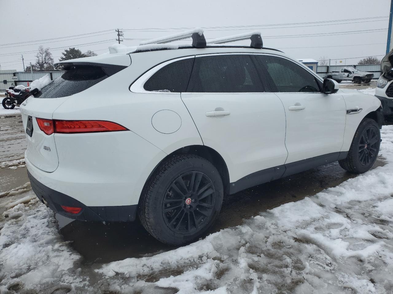 2017 Jaguar F-Pace VIN SADCK2BV7HA890275 Copart auction photo, front end / frame damage damage thumbnail 3