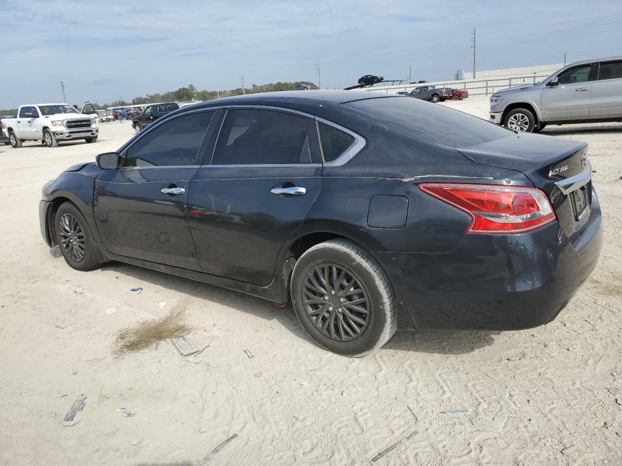 2013 Nissan Altima VIN 1N4AL3AP2DC239021 Copart auction photo, front end damage thumbnail 2