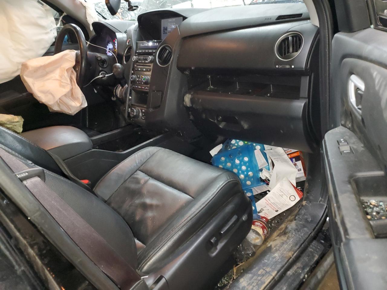 2015 Honda Pilot VIN 5FNYF3H95FB012323 Copart auction photo, all over damage thumbnail 8