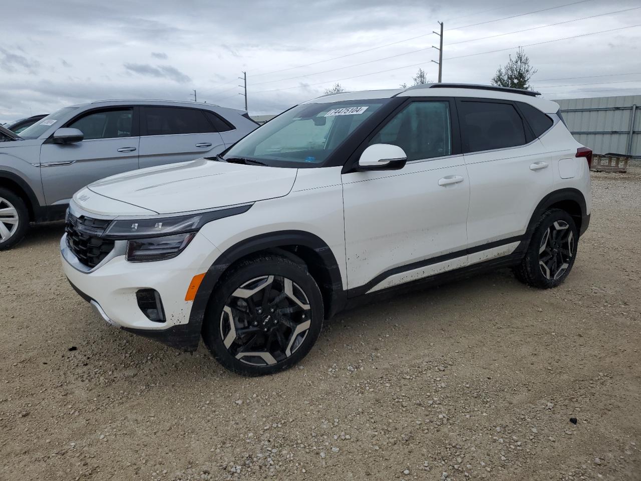 2024 KIA Seltos VIN KNDETCA73R7573537