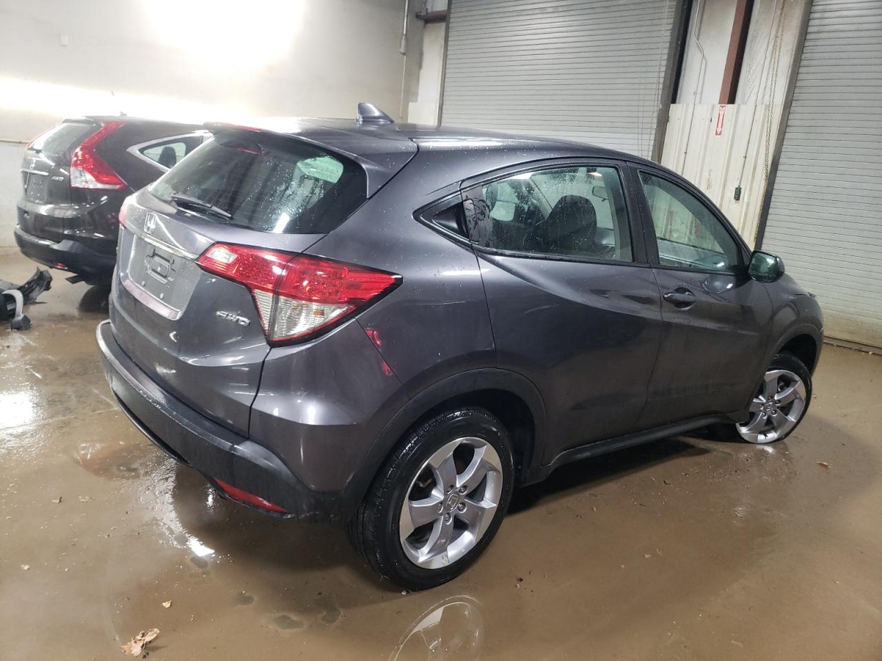 2020 Honda HR-V VIN 3CZRU6H35LM724677 Copart auction photo, undercarriage damage thumbnail 3