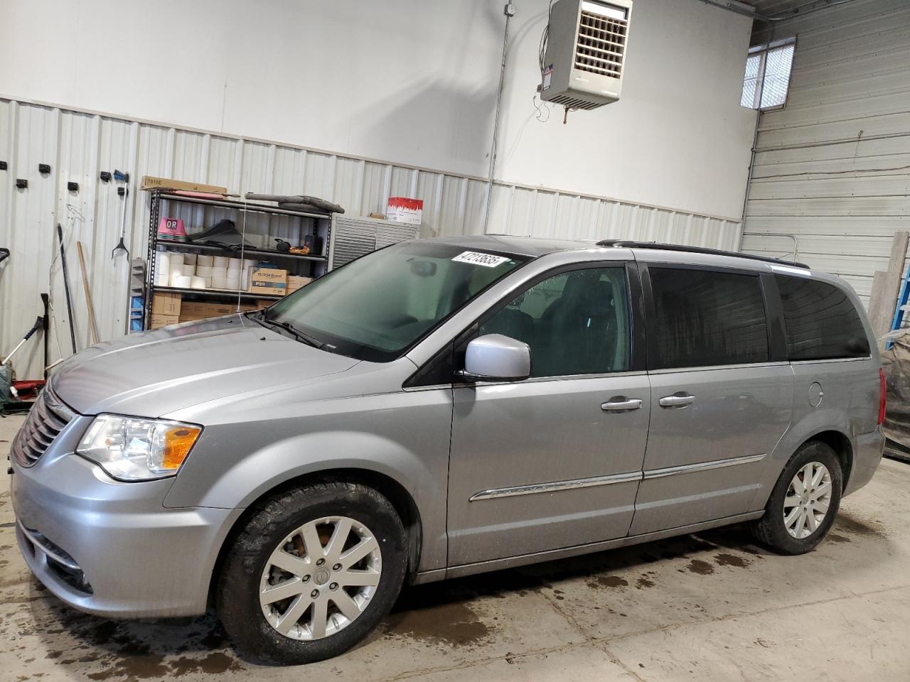 2016 Chrysler Town & Country VIN 2C4RC1BG5GR297765 - Copart auction photo