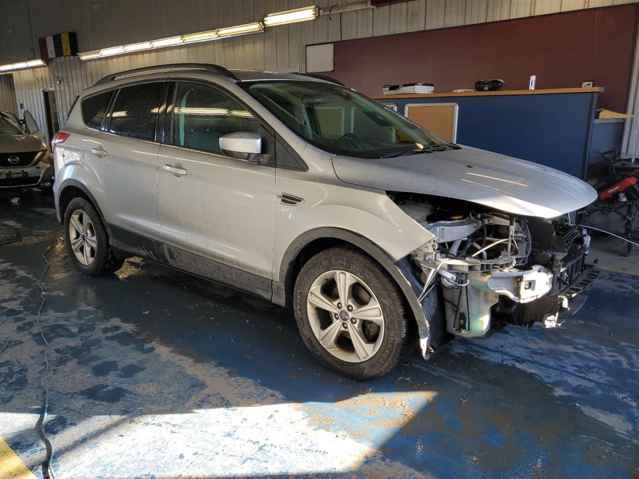 2014 Ford Escape VIN 1FMCU0GXXEUA75109 Copart auction photo, front end damage thumbnail 4