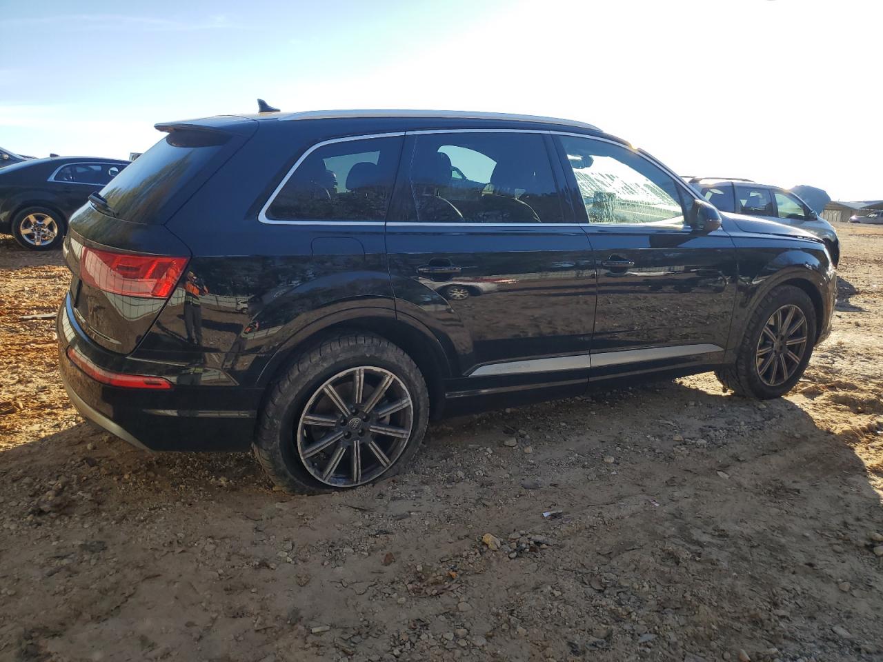 2019 Audi Q7 VIN WA1LHAF71KD025981 Copart auction photo, side damage thumbnail 3