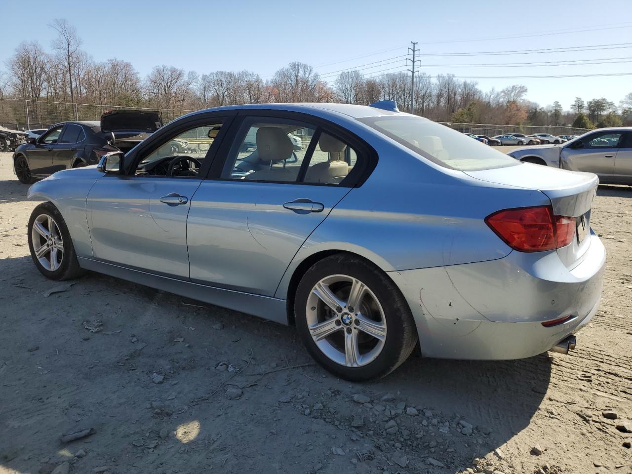 2014 BMW 3er VIN WBA3A5G54ENP34026 Copart auction photo, front end / minor dent/scratches damage thumbnail 2