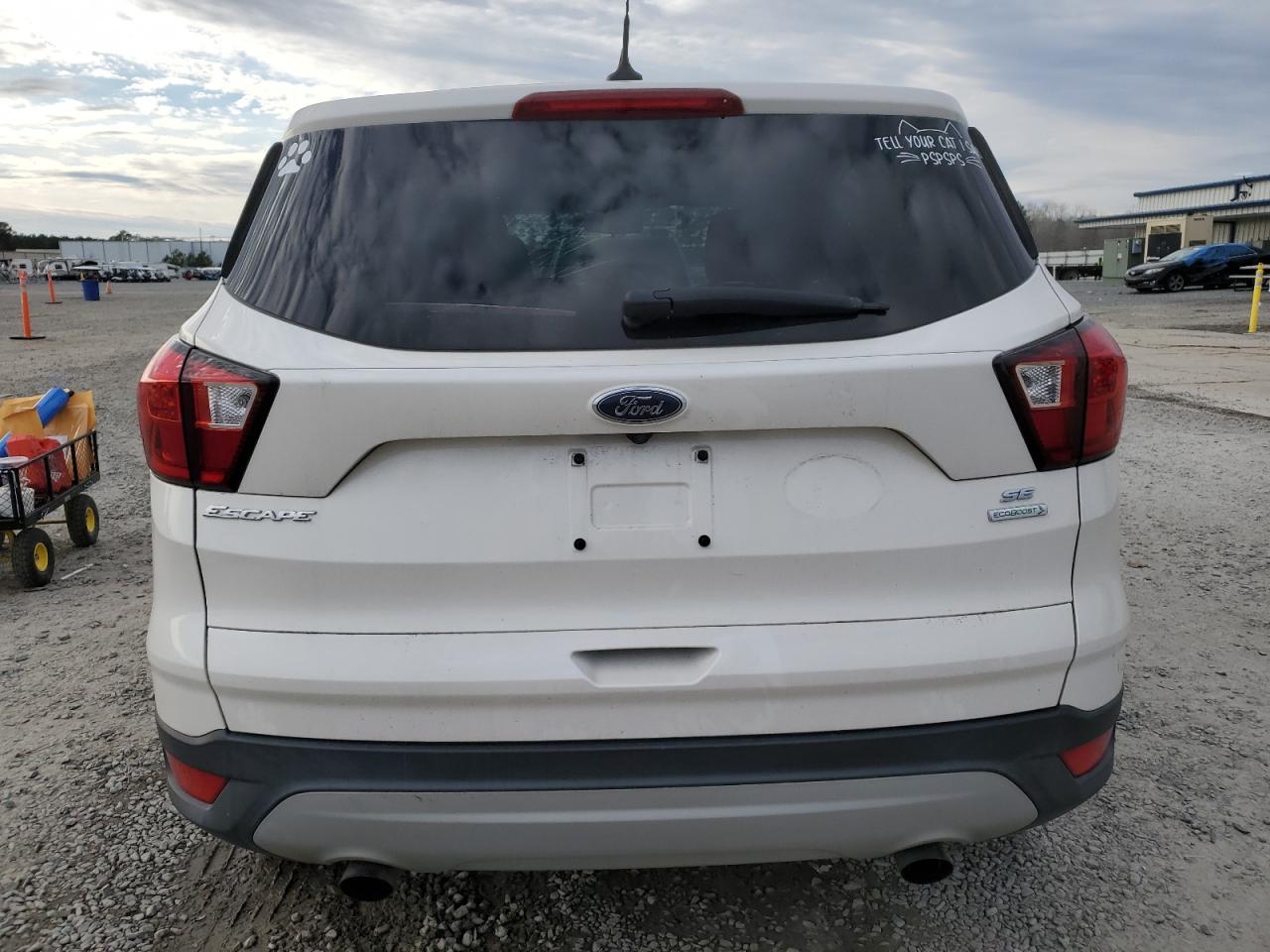 2019 Ford Escape VIN 1FMCU0GDXKUA74334 Copart auction photo, front end damage thumbnail 6