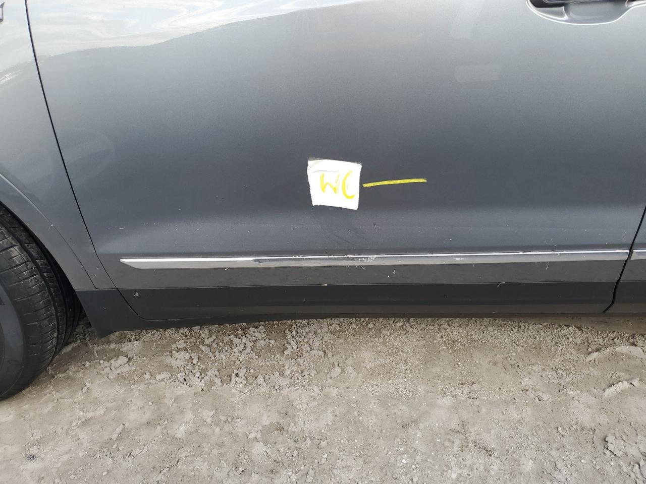 2021 Cadillac XT5 VIN 1GYKNDR40MZ141797 Copart auction photo, water/flood damage thumbnail 13