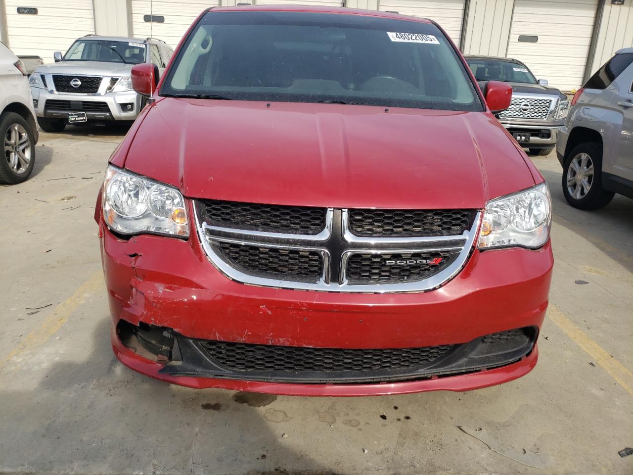 2013 Dodge Caravan VIN 2C4RDGCG9DR607765 Copart auction photo, front end damage thumbnail 5