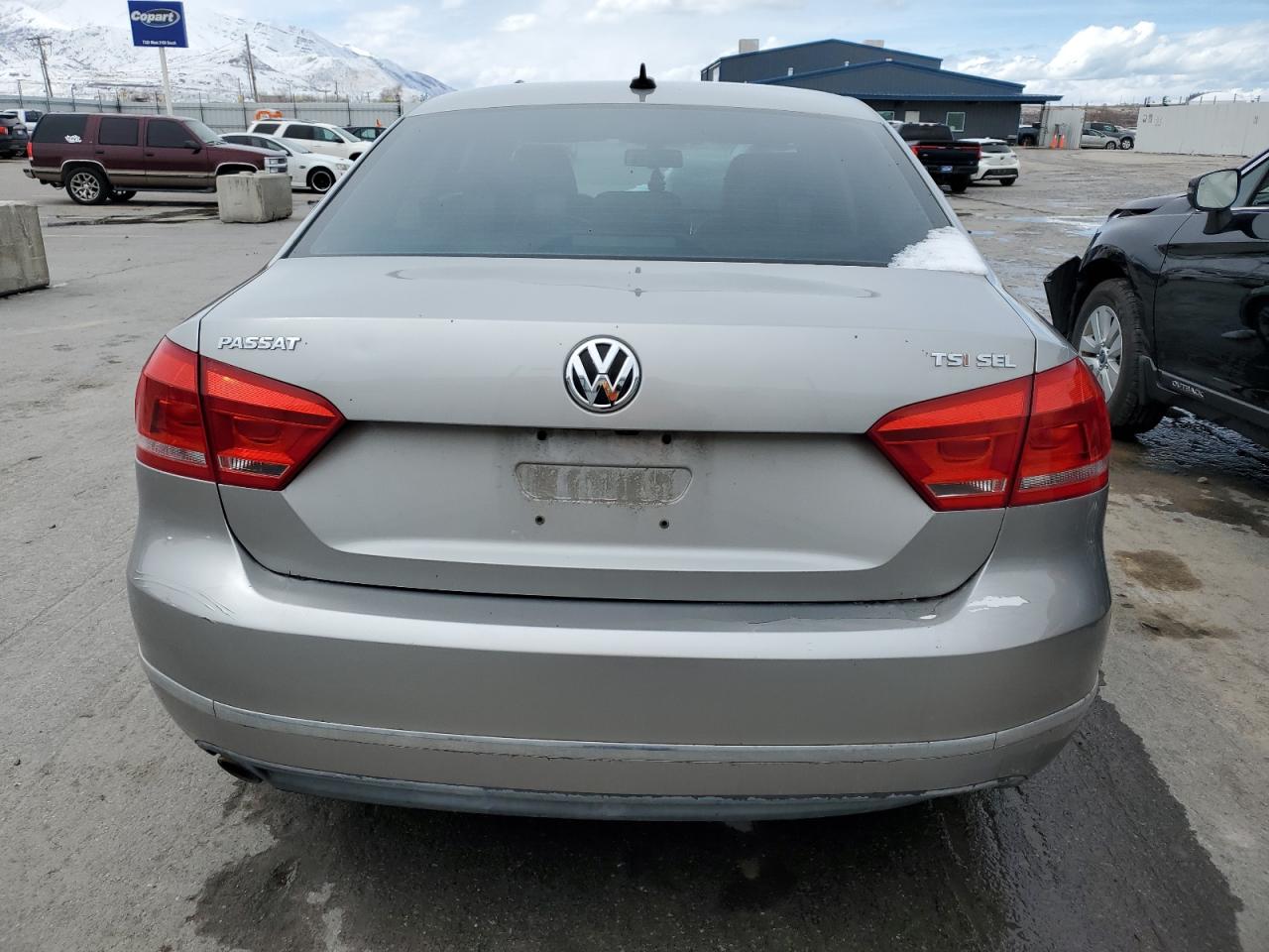 2014 Volkswagen Passat VIN 1VWCT7A30EC008902 Copart auction photo, minor dent/scratches damage thumbnail 6