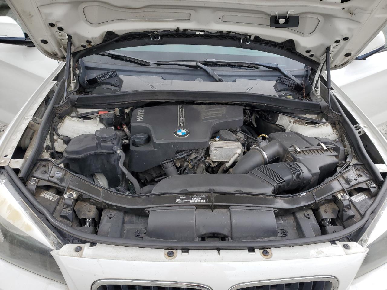 2013 BMW X1 VIN WBAVM1C53DVW43603 Copart auction photo, minor dent/scratches damage thumbnail 12