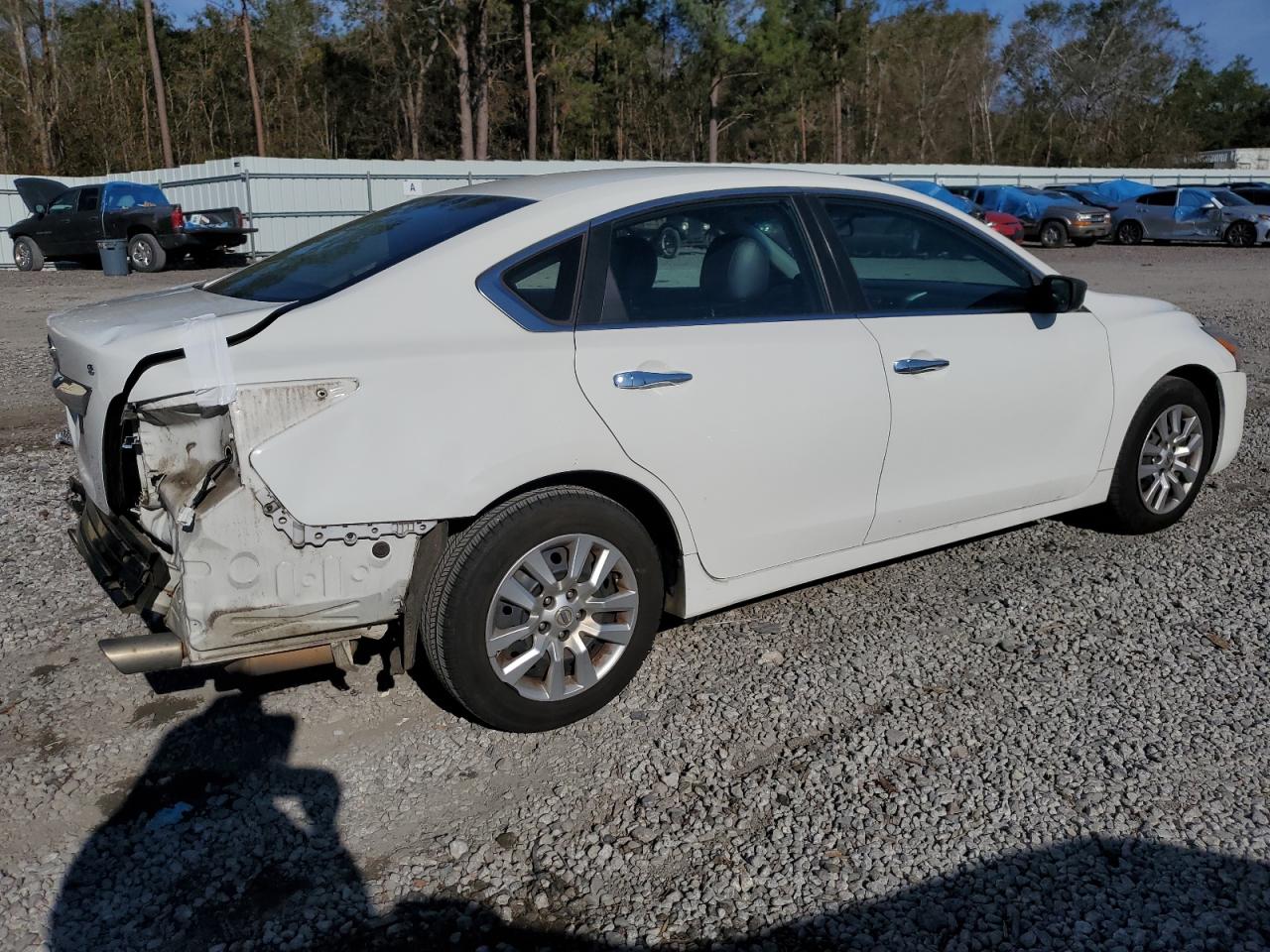 2015 Nissan Altima VIN 1N4AL3AP6FC457403 Copart auction photo, rear end / front end damage thumbnail 3