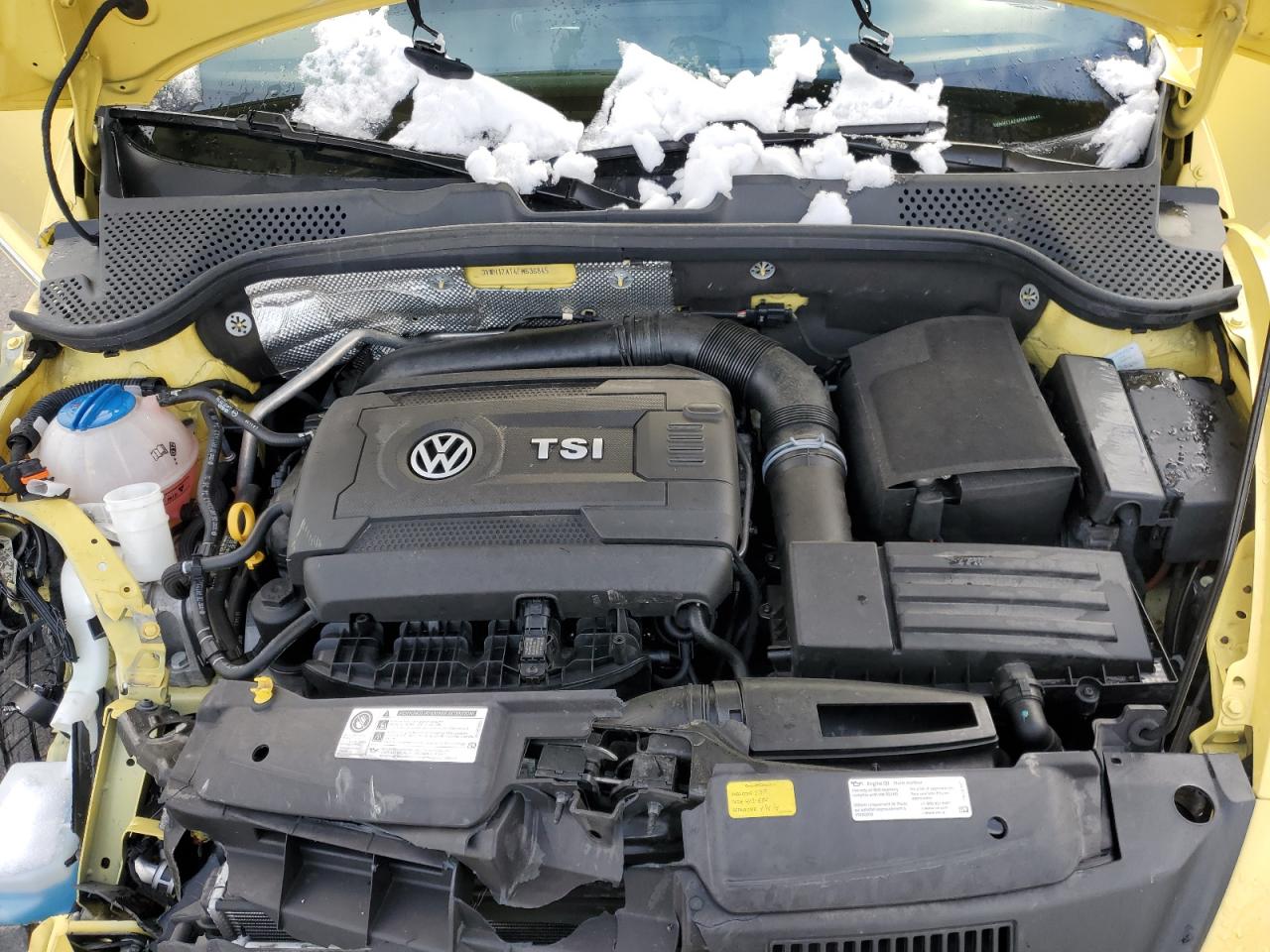 2015 Volkswagen Beetle VIN 3VWH17AT4FM636845 Copart auction photo, front end damage thumbnail 11
