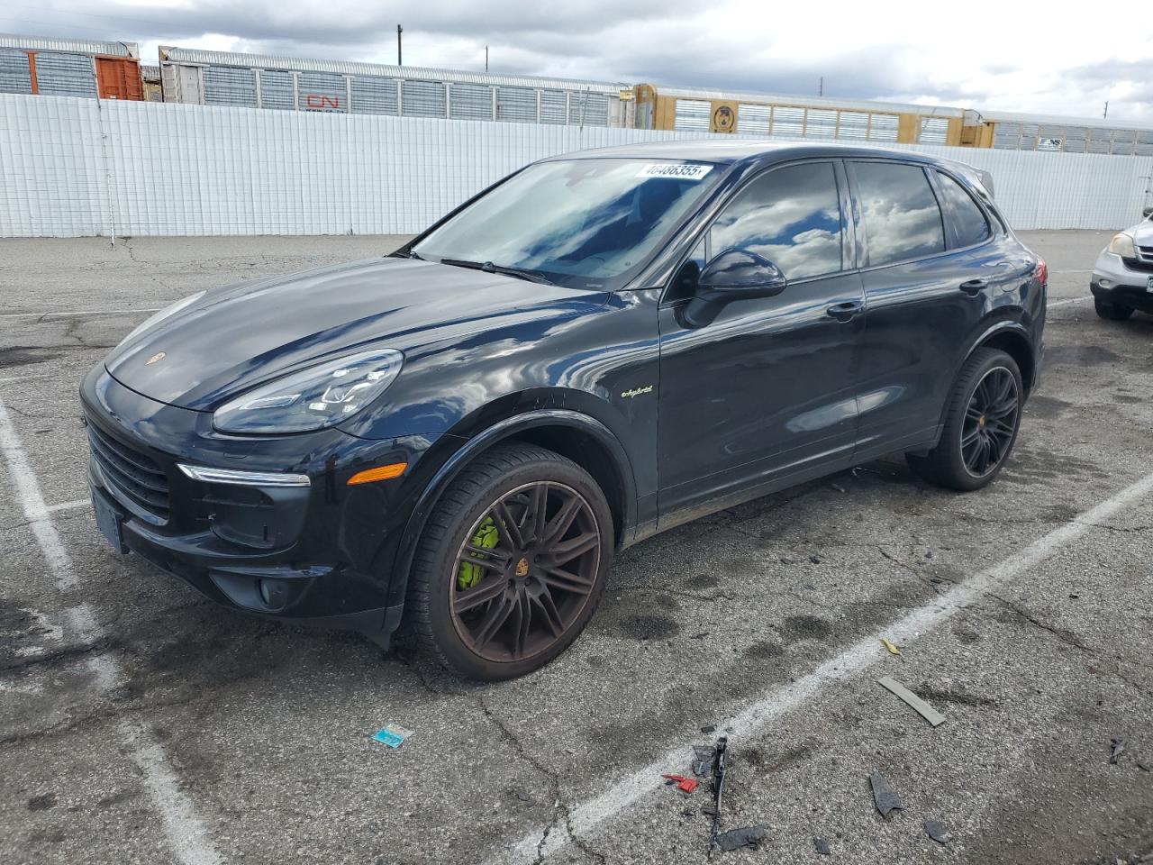 2017 Porsche Cayenne VIN WP1AE2A26HLA74128 - Copart auction photo