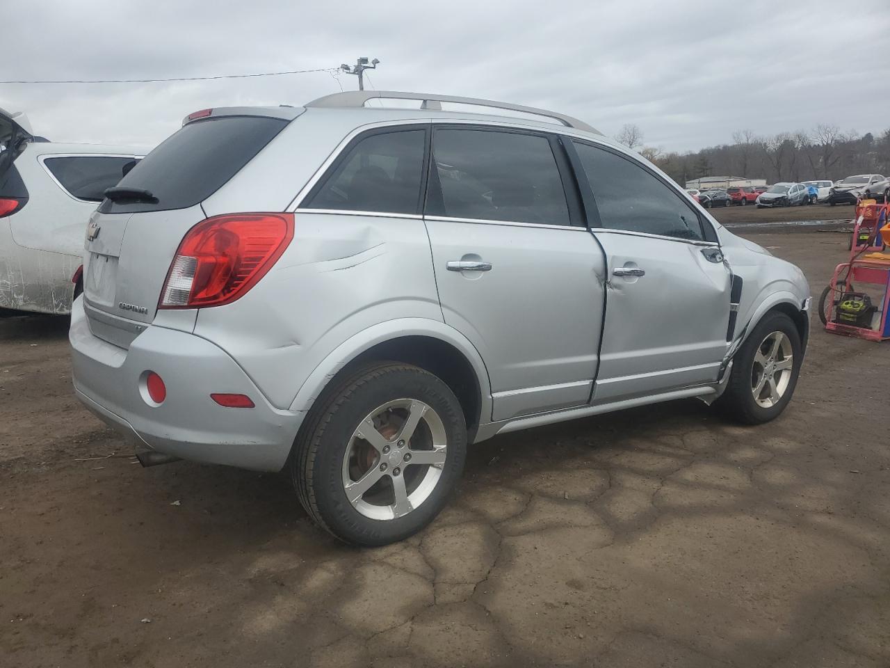 2013 Chevrolet Captiva VIN 3GNAL3EK1DS567346 Copart auction photo, front end / side damage thumbnail 3
