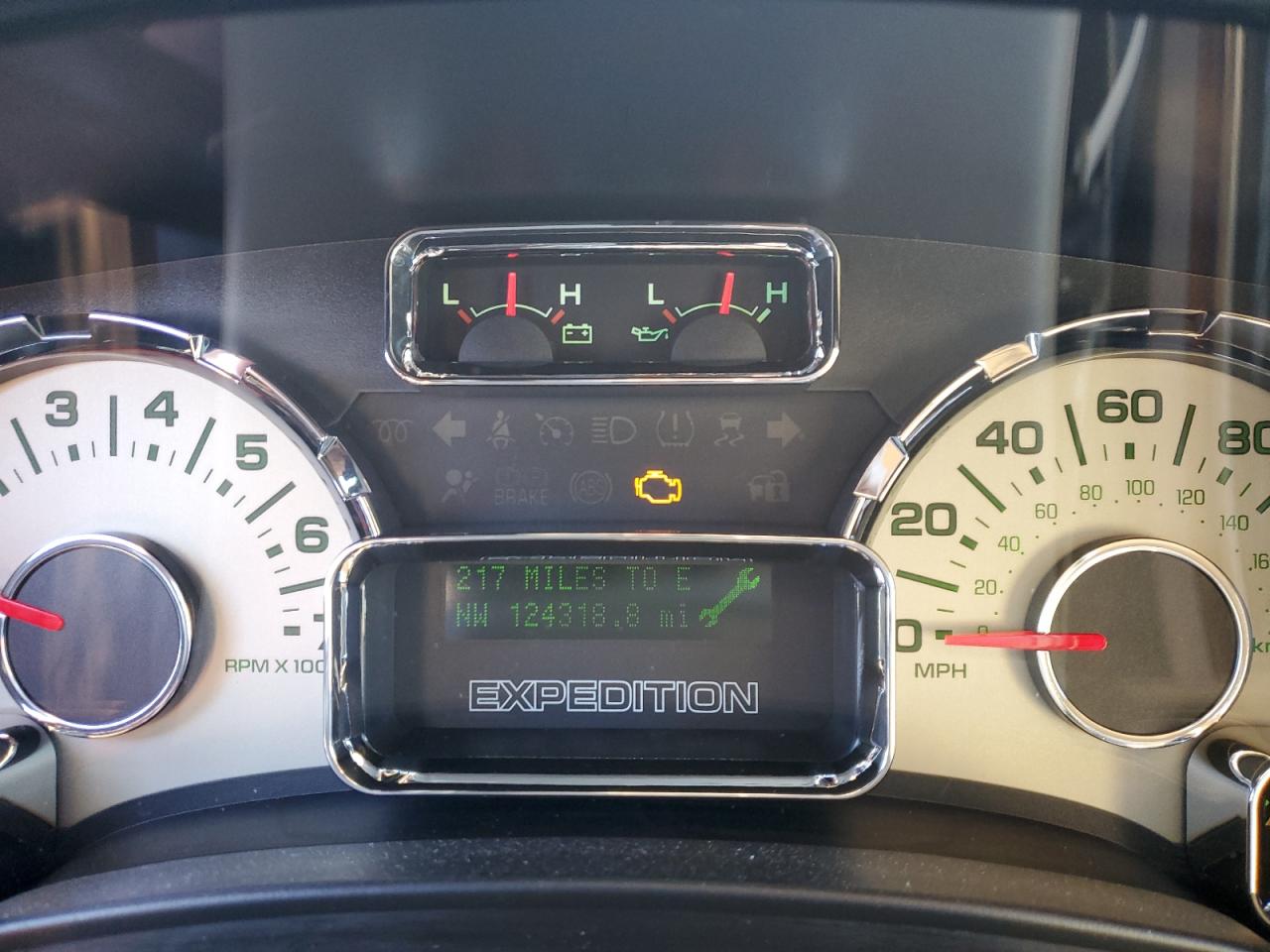 2009 Ford Expedition VIN 1FMFU18509EB20252 Copart auction photo, front end damage thumbnail 9