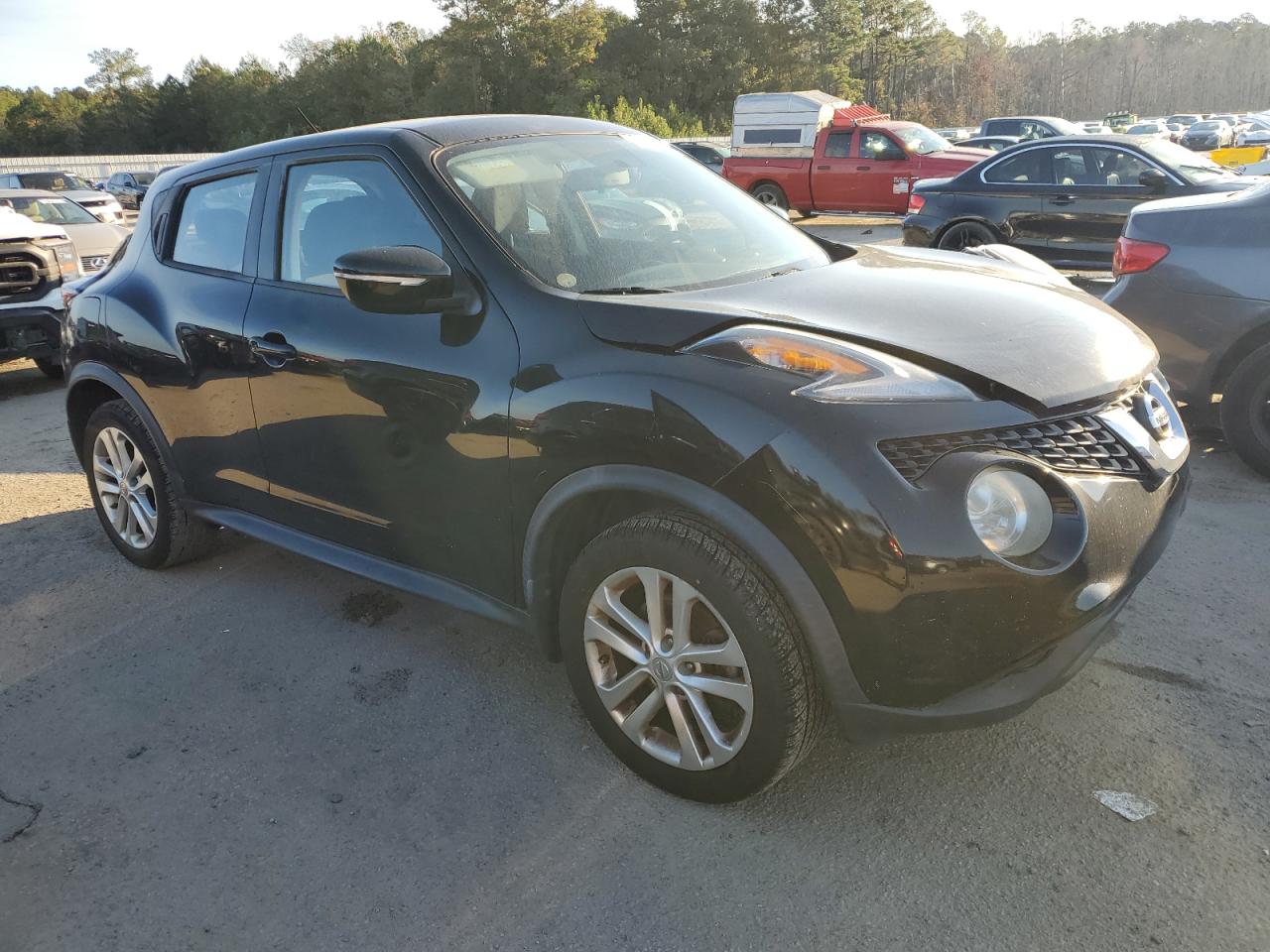 2016 Nissan Juke VIN JN8AF5MR5GT608912 Copart auction photo, front end damage thumbnail 4
