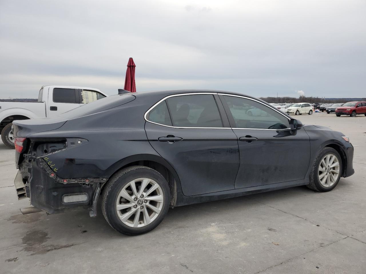 2022 Toyota Camry VIN 4T1C11AK7NU682516 Copart auction photo, rear end / front end damage thumbnail 3
