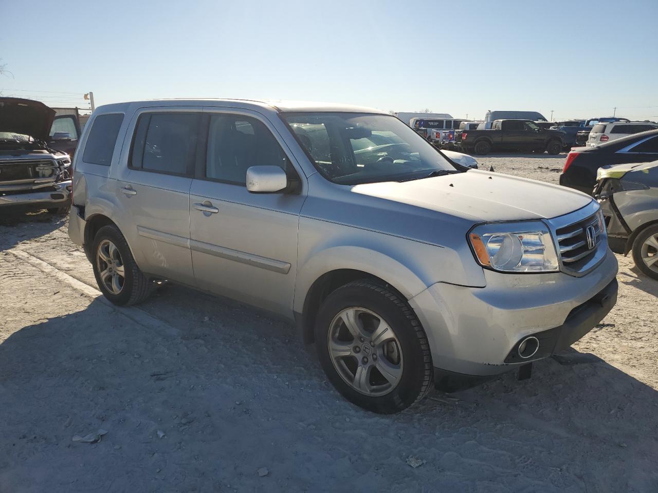2015 Honda Pilot VIN 5FNYF3H50FB022223 Copart auction photo, front end / rear end damage thumbnail 4