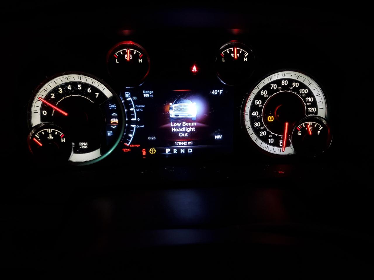 2017 RAM 1500 VIN 1C6RR6VT3HS651097 Copart auction photo, front end / side damage thumbnail 9