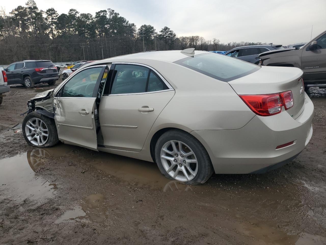 2015 Chevrolet Malibu VIN 1G11C5SL7FF321063 Copart auction photo, front end / side damage thumbnail 2